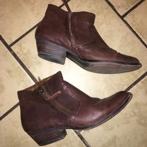 Nine West brown booties